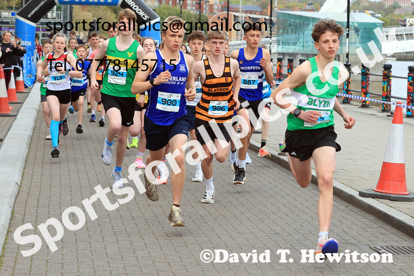 Junior 3k, 2026 Quayside 5k and Junior 3k, Newcastle/Gateshead. Photo: David T. Hewitson/Sports for All Pics